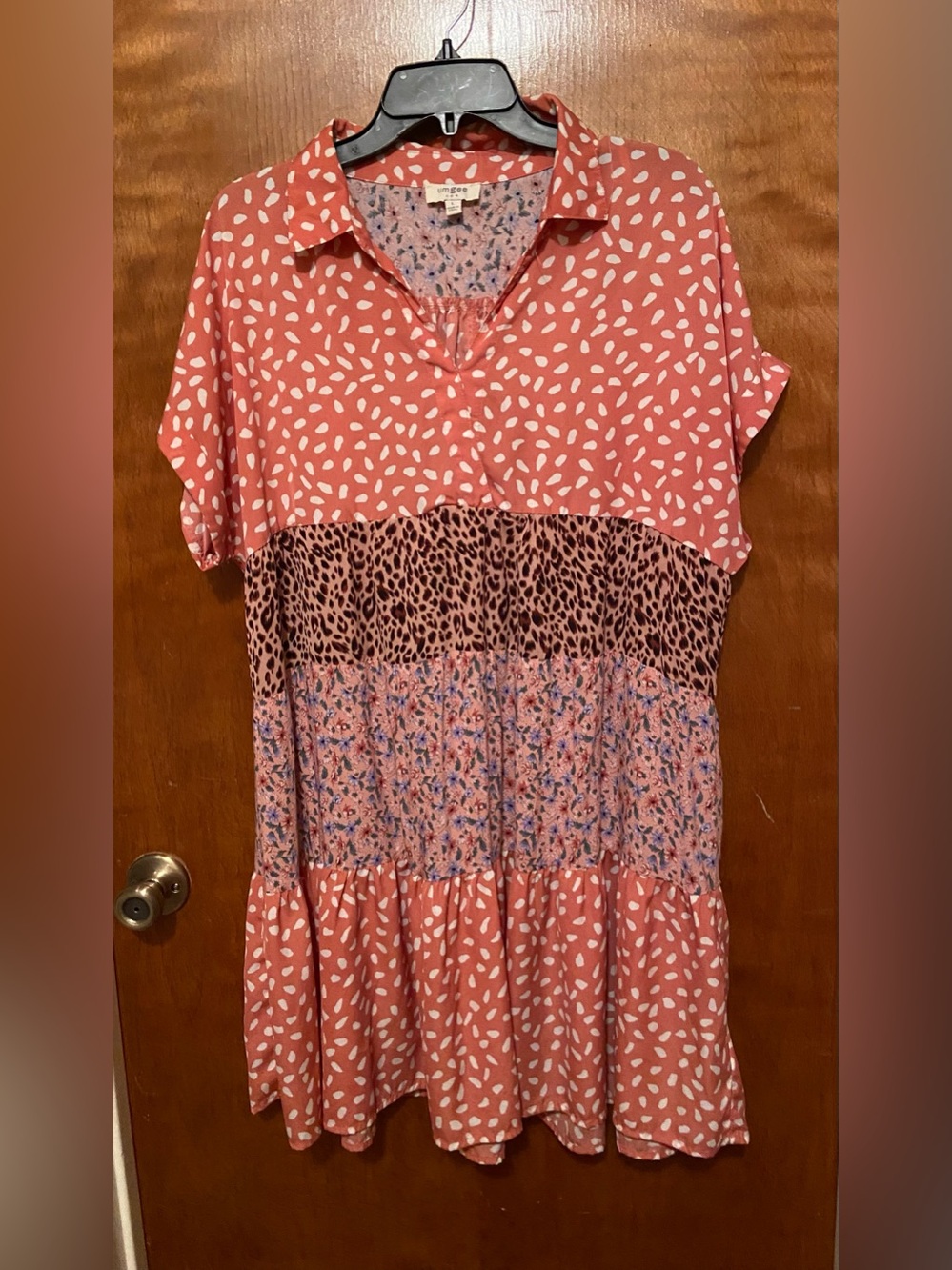 NWOT Umgee Multimedia Tieted Dress
